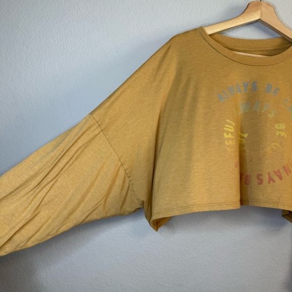 American Eagle Always Be Grateful Long Sleeve Cropped Tee Oversized Size Medium - Picture 4 of 10